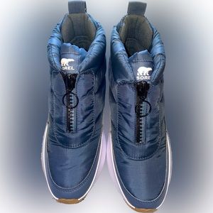 EUC: Sorel Women Out N About III Puffy Zip Boot